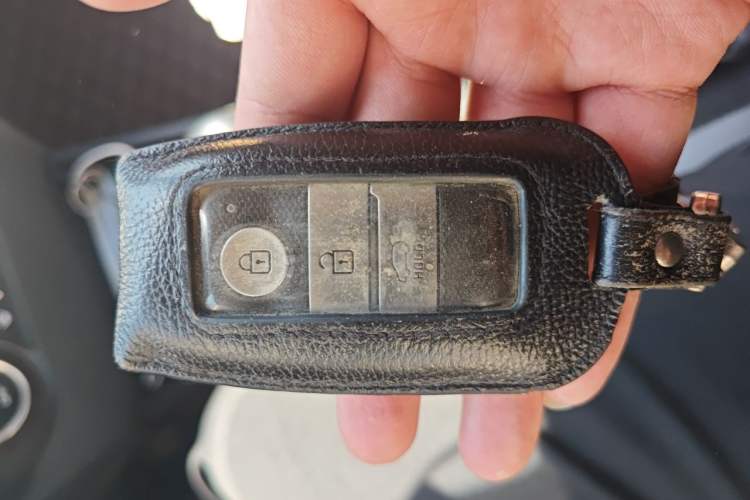 Used Kia kx1 Stonic 2021 1.4L CVT Fun & Sunroof Model Vehicle Key