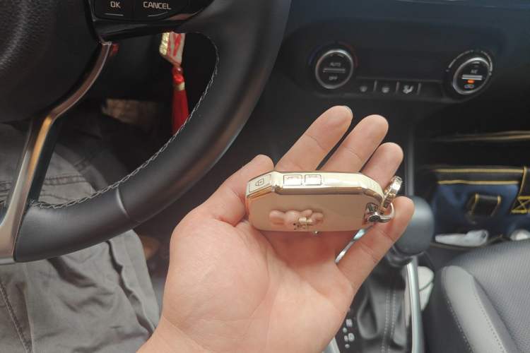Used Kia kx1 Stonic 2021 1.4L CVT Fun Edition Vehicle Key