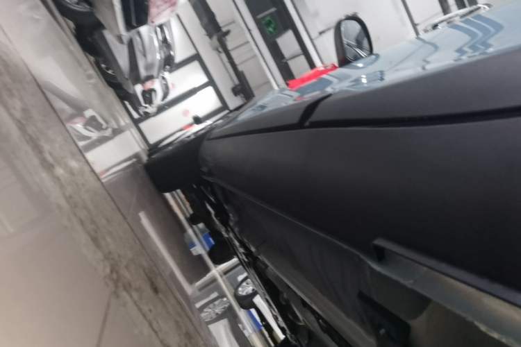 Used Kia kx1 Stonic 2026 Model 1.4L Sunroof Edition Left Side Sill