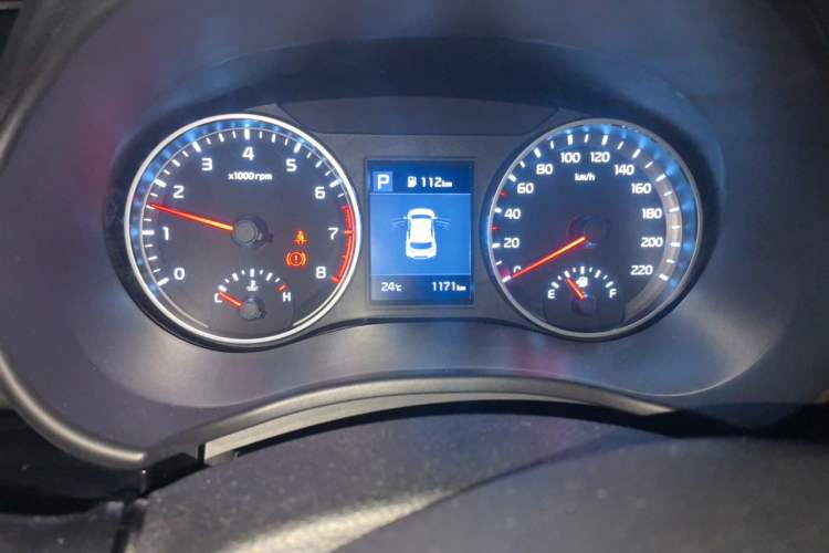 Used Kia kx1 Stonic 2026 Model 1.4L Sunroof Edition Odometer Close Up