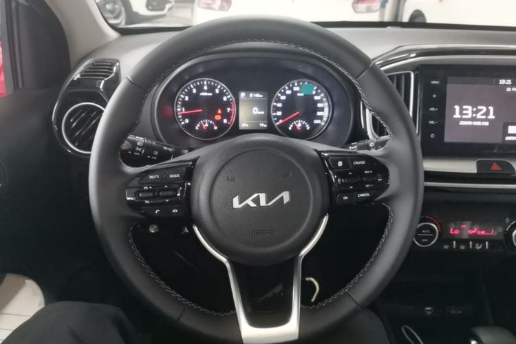 Used Kia kx1 Stonic 2026 Model 1.4L Sunroof Edition Steering Wheel