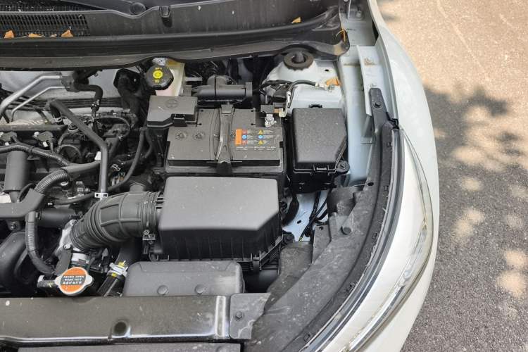 Used Kia kx1 Stonic 2026 Model 1.4L Fun Enjoyment Automatic Edition Engine Bay Left
