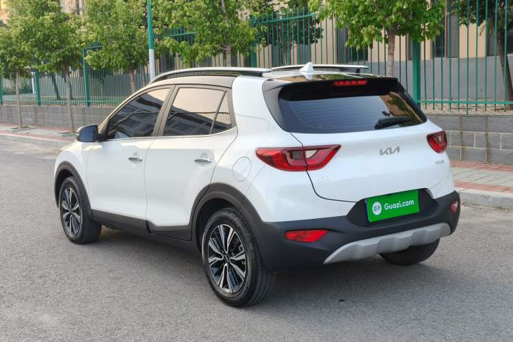 Used Kia kx1 Stonic 2026 Model 1.4L Sunroof Edition Exterior 3
