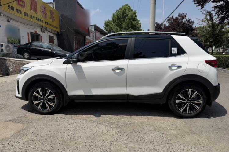 Used Kia kx1 Stonic 2026 Model 1.4L Sunroof Edition Exterior 3
