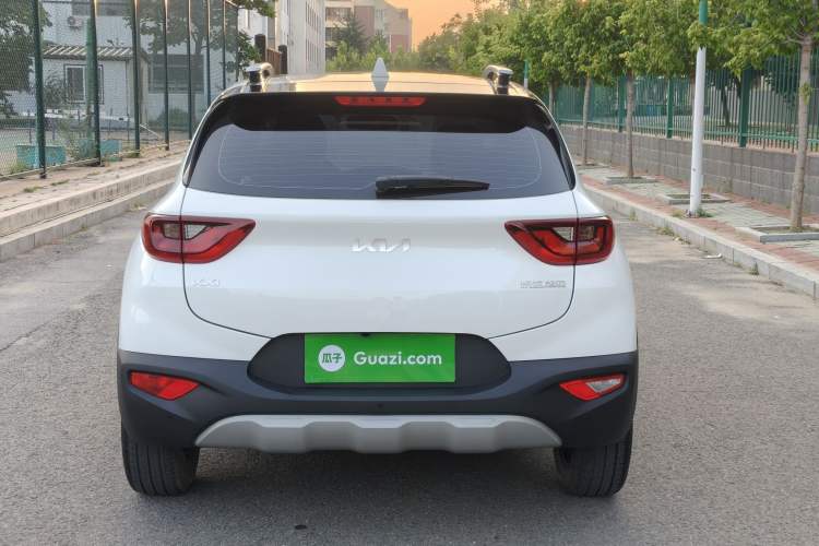 Used Kia kx1 Stonic 2026 Model 1.4L Sunroof Edition Exterior 5