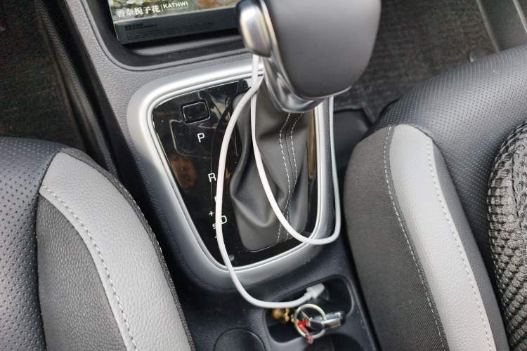 Used Kia kx1 Stonic 2026 Model 1.4L Sunroof Edition Gear Lever