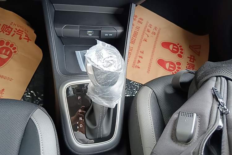 Used Kia kx1 Stonic 2026 Model 1.4L Fun Enjoyment Automatic Edition Gear Lever
