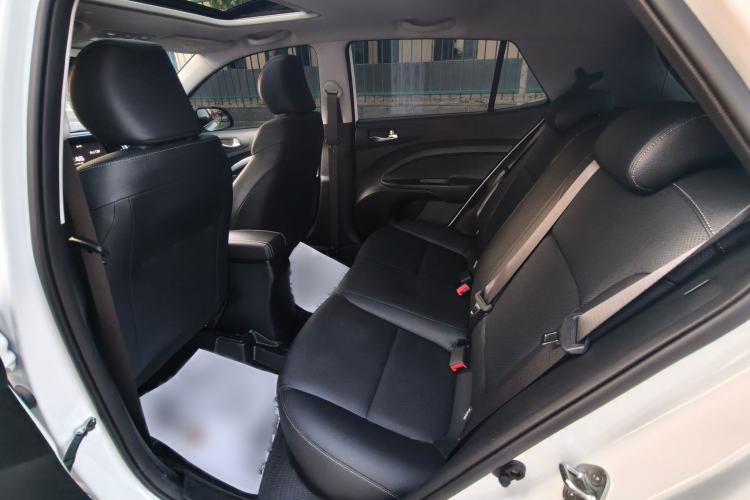 Used Kia kx1 Stonic 2026 Model 1.4L Sunroof Edition Interior 2