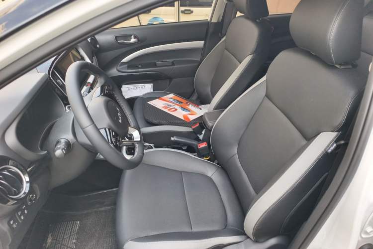 Used Kia kx1 Stonic 2026 Model 1.4L Sunroof Edition Left Front Seat