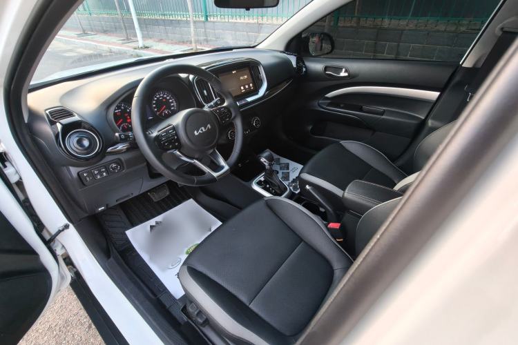 Used Kia kx1 Stonic 2026 Model 1.4L Sunroof Edition Left Front Seat