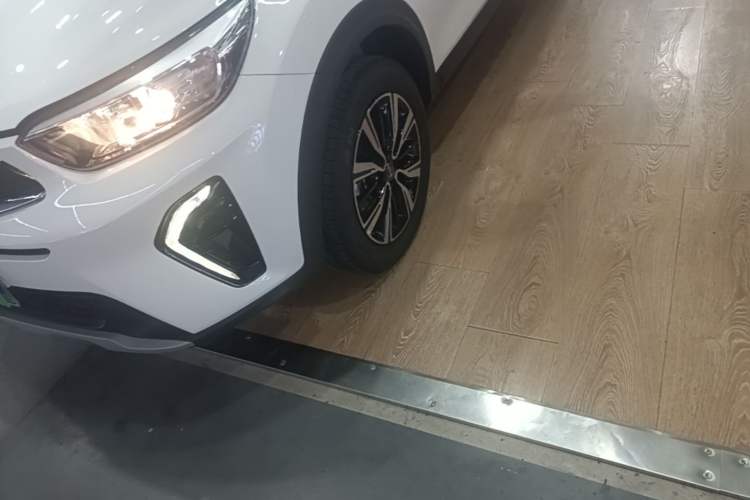Used Kia kx1 Stonic 2026 Model 1.4L Fun Enjoyment Automatic Edition Left Front Wheel Hub