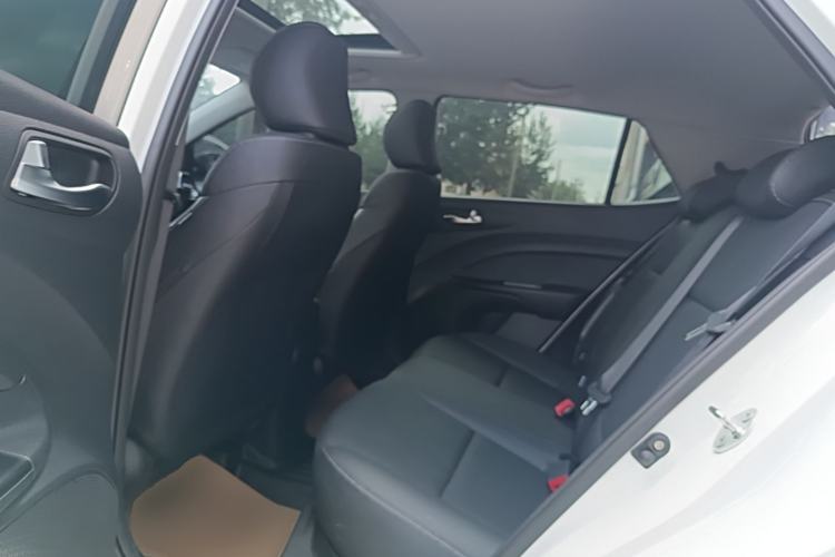Used Kia kx1 Stonic 2026 Model 1.4L Sunroof Edition Left Rear Seat