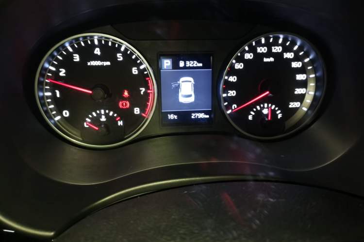 Used Kia kx1 Stonic 2026 Model 1.4L Fun Enjoyment Automatic Edition Odometer Close Up