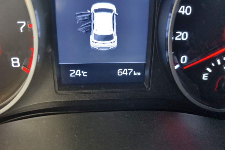 Used Kia kx1 Stonic 2026 Model 1.4L Sunroof Edition Odometer Close Up