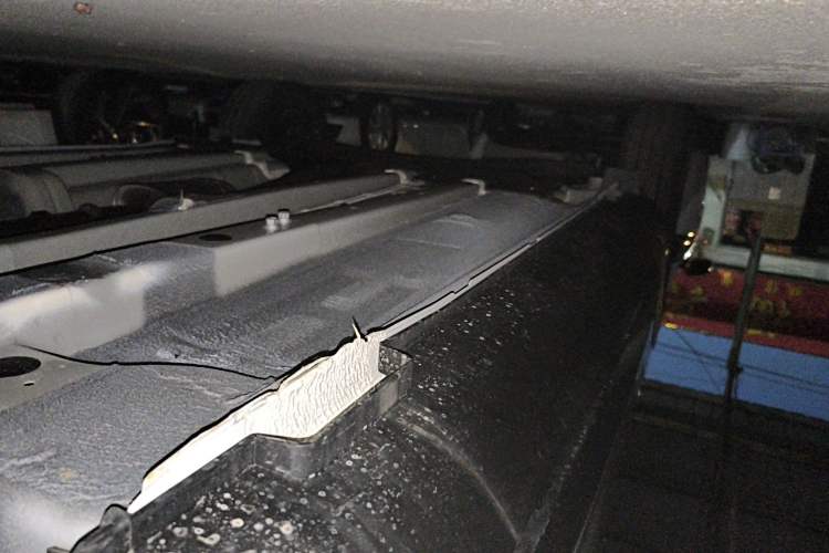 Used Kia kx1 Stonic 2026 Model 1.4L Sunroof Edition Right Side Sill