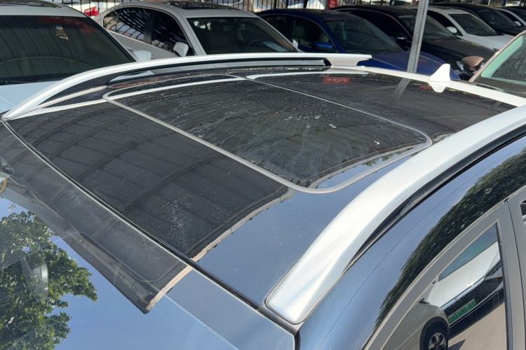 Used Kia kx1 Stonic 2026 Model 1.4L Sunroof Edition Roof