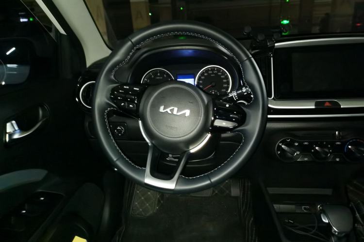 Used Kia kx1 Stonic 2026 Model 1.4L Fun Enjoyment Automatic Edition Steering Wheel