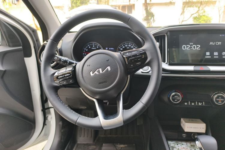 Used Kia kx1 Stonic 2026 Model 1.4L Sunroof Edition Steering Wheel