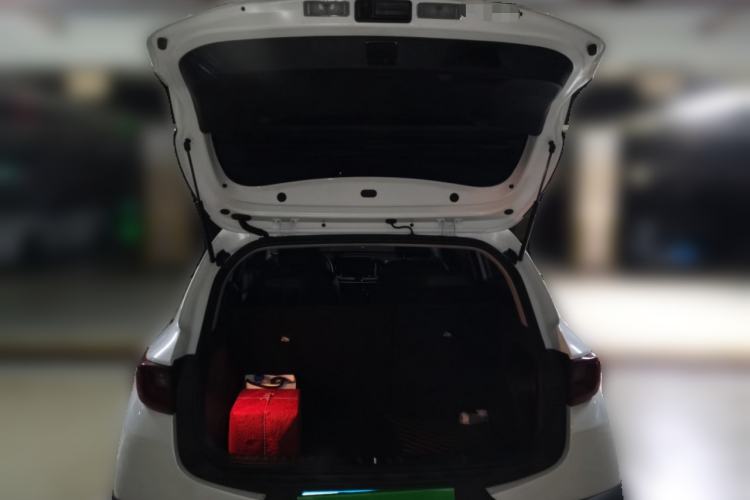 Used Kia kx1 Stonic 2026 Model 1.4L Fun Enjoyment Automatic Edition Trunk