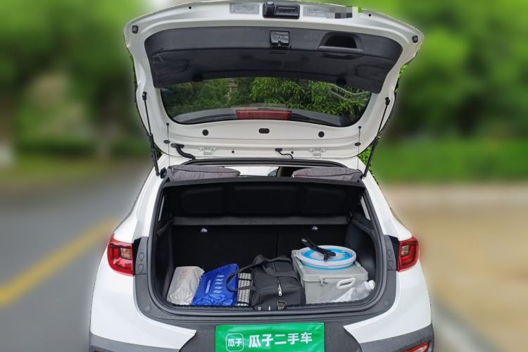 Used Kia kx1 Stonic 2026 Model 1.4L Sunroof Edition Trunk