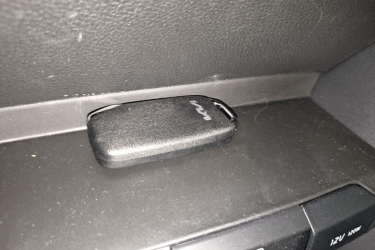 Used Kia kx1 Stonic 2026 Model 1.4L Sunroof Edition Vehicle Key
