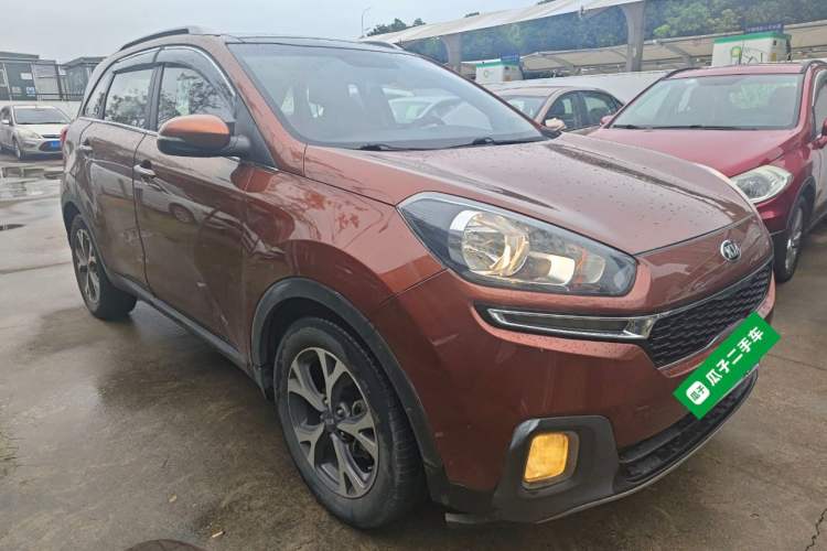 Used Kia KX3 2015 1.6L Automatic Two-Wheel Drive DLX Exterior 2