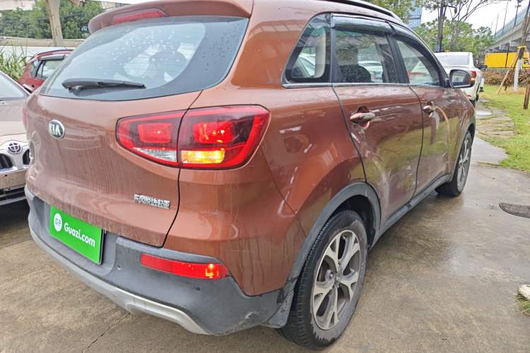 Used Kia KX3 2015 1.6L Automatic Two-Wheel Drive DLX Exterior 5