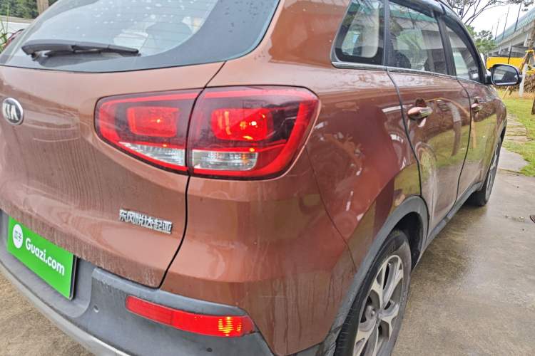 Used Kia KX3 2015 1.6L Automatic Two-Wheel Drive DLX Exterior 6