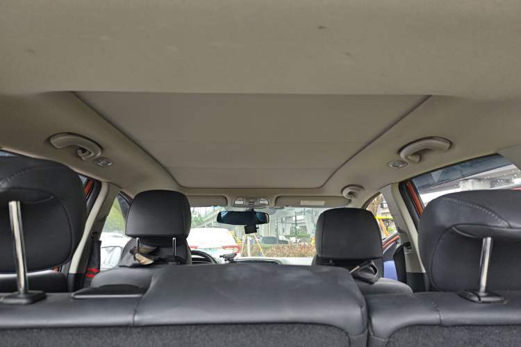 Used Kia KX3 2015 1.6L Automatic Two-Wheel Drive DLX Headliner