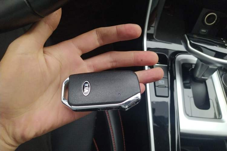 Used Kia KX3 2020 1.5L CVT Trend Edition Interior 1