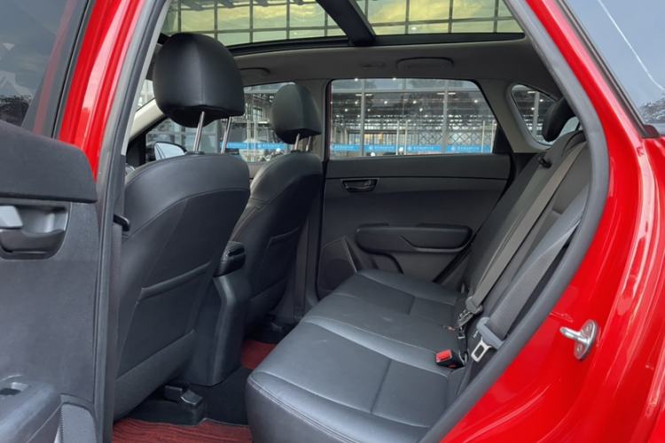 Used Kia KX3 2017 1.6L Automatic Aoya Version Interior 4