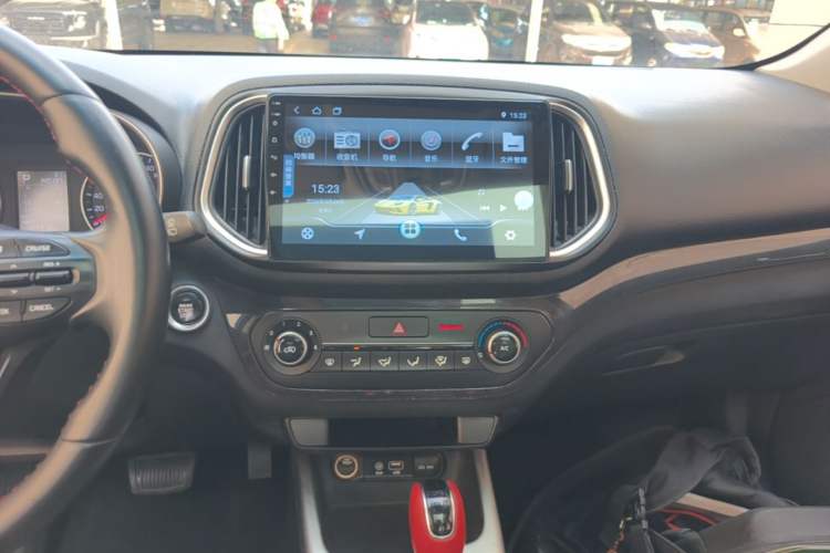 Used Kia KX3 2015 1.6T Automatic Two-Wheel Drive DLX Audio And AC Panel