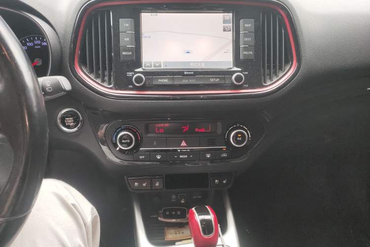 Used Kia KX3 2015 1.6T Automatic Two-Wheel Drive PRM Audio And AC Panel