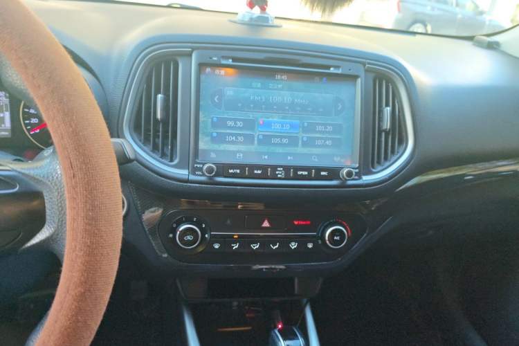 Used Kia KX3 2015 1.6L Automatic Two-Wheel Drive DLX Audio And AC Panel