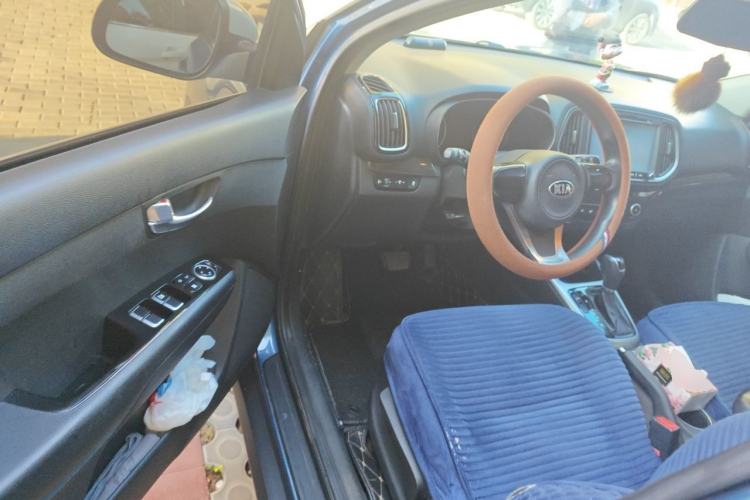 Used Kia KX3 2015 1.6L Automatic Two-Wheel Drive DLX Driver Seat