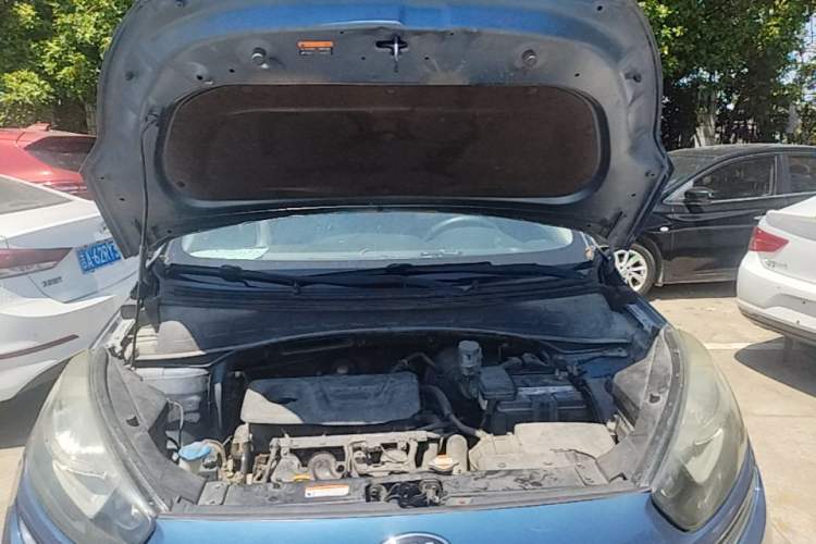 Used Kia KX3 2015 1.6L Automatic Two-Wheel Drive DLX Engine Bay