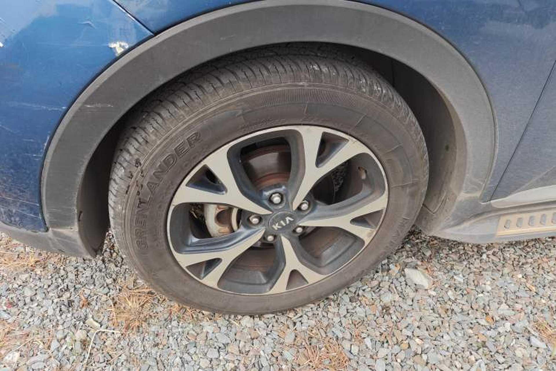 Used Kia KX3 2015 1.6L Automatic Two-Wheel Drive DLX Exterior 1