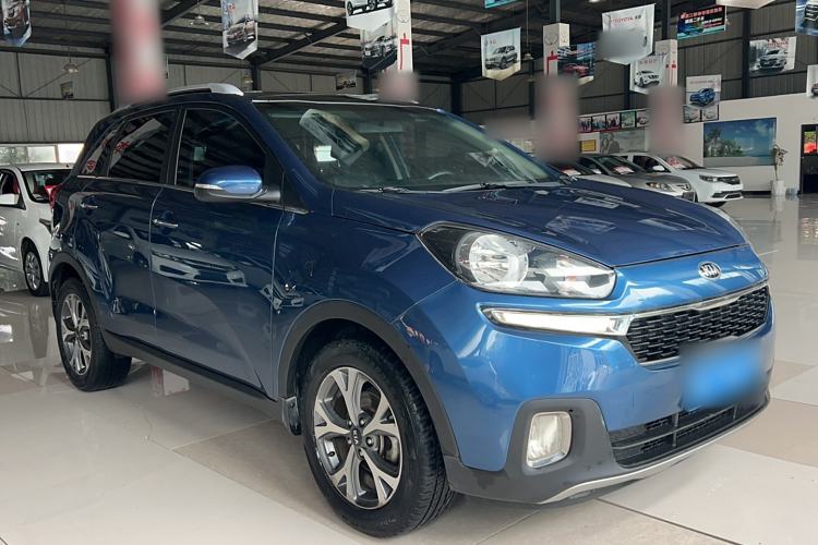 Used Kia KX3 2015 1.6L Automatic Two-Wheel Drive DLX Exterior 2