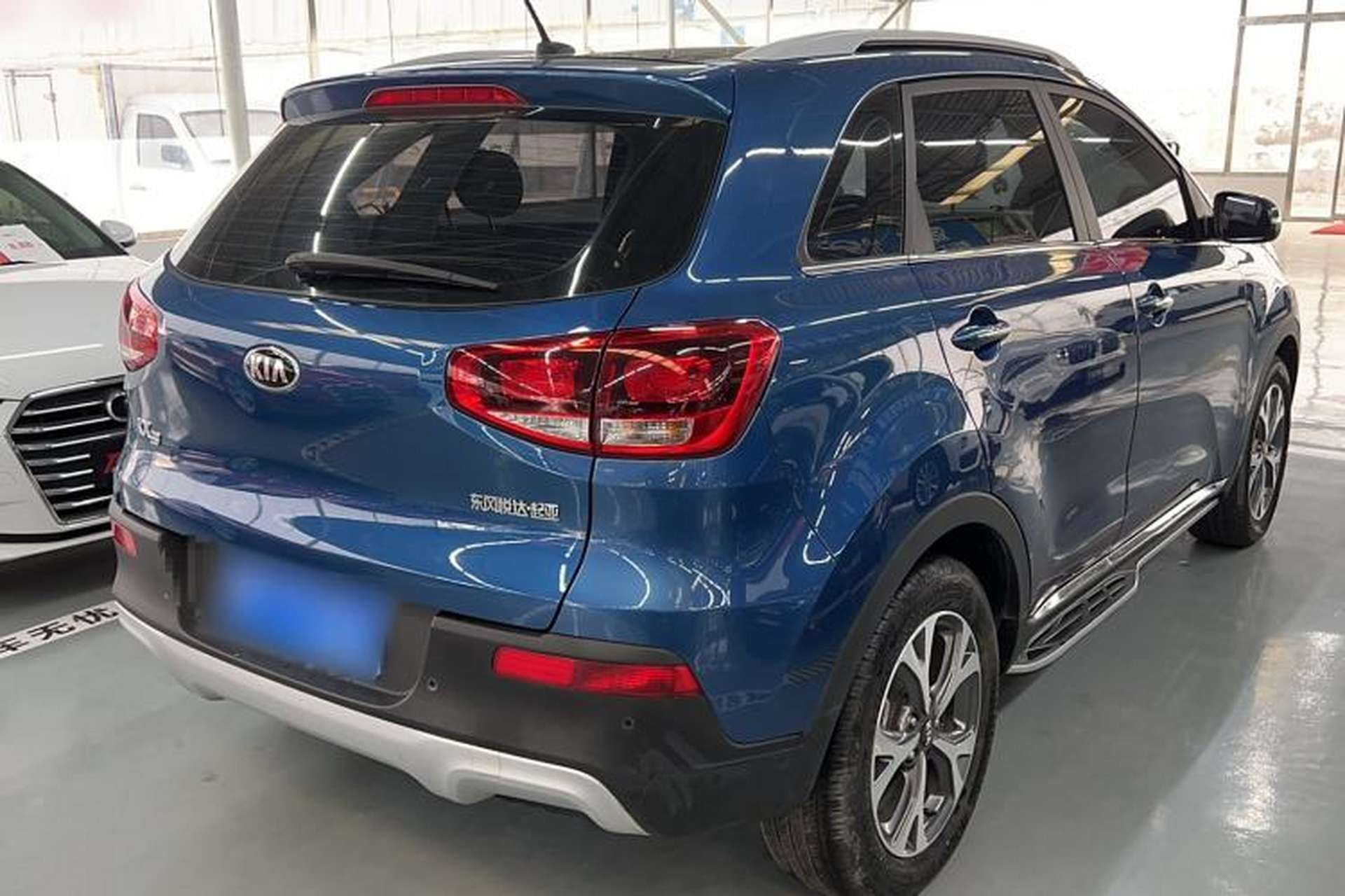 Used Kia KX3 2015 1.6L Automatic Two-Wheel Drive DLX Exterior 3