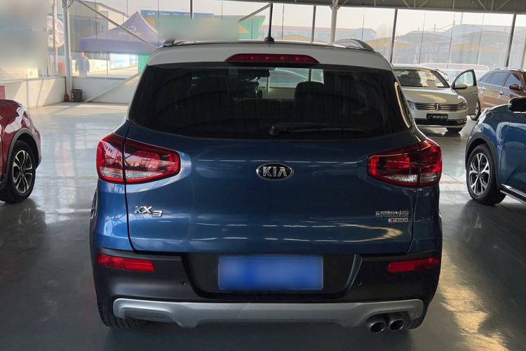 Used Kia KX3 2015 1.6T Automatic Two-Wheel Drive DLX Exterior 4