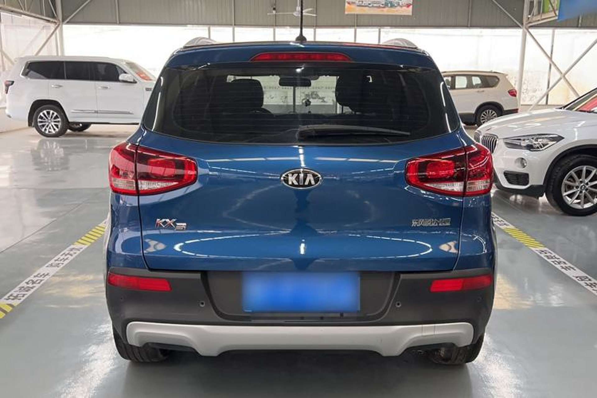 Used Kia KX3 2015 1.6L Automatic Two-Wheel Drive DLX Exterior 4