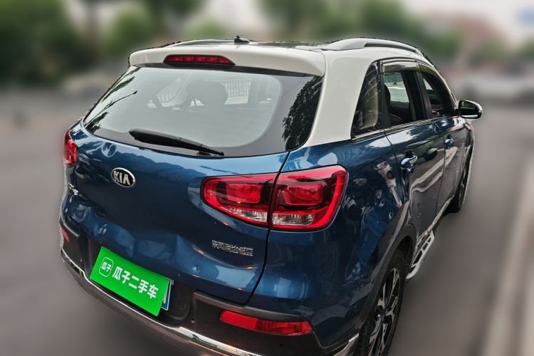 Used Kia KX3 2015 1.6L Automatic Two-Wheel Drive DLX Exterior 5