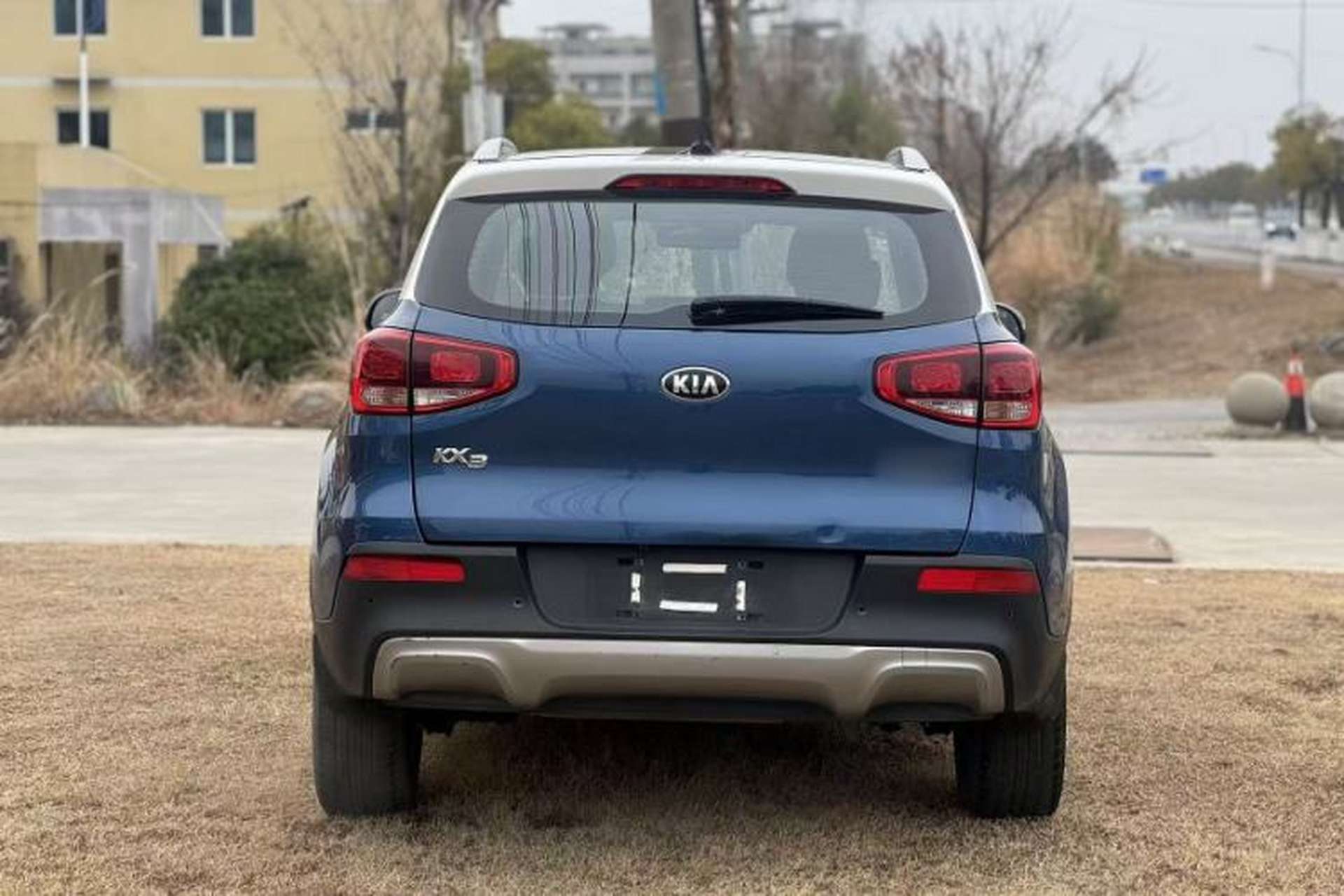 Used Kia KX3 2015 1.6L Automatic Two-Wheel Drive DLX Exterior 9