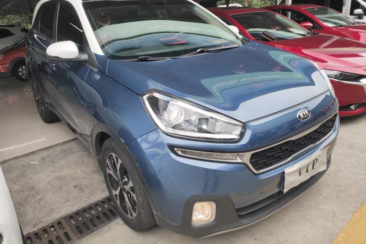 Used Kia KX3 2015 1.6T Automatic Two-Wheel Drive PRM Front Right 45 Deg