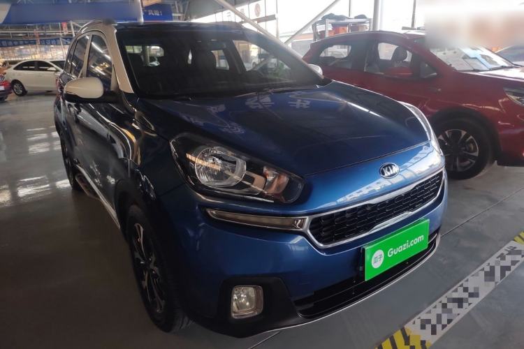 Used Kia KX3 2015 1.6T Automatic Two-Wheel Drive DLX Front Right 45 Deg