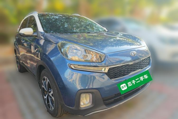 Used Kia KX3 2015 1.6L Automatic Two-Wheel Drive DLX Front Right 45 Deg