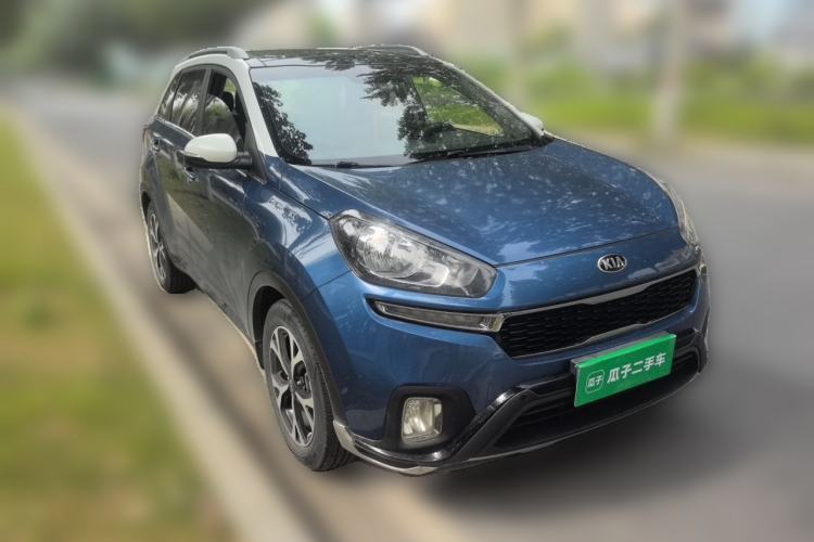 Used Kia KX3 2015 1.6L Automatic Two-Wheel Drive DLX Front Right 45 Deg