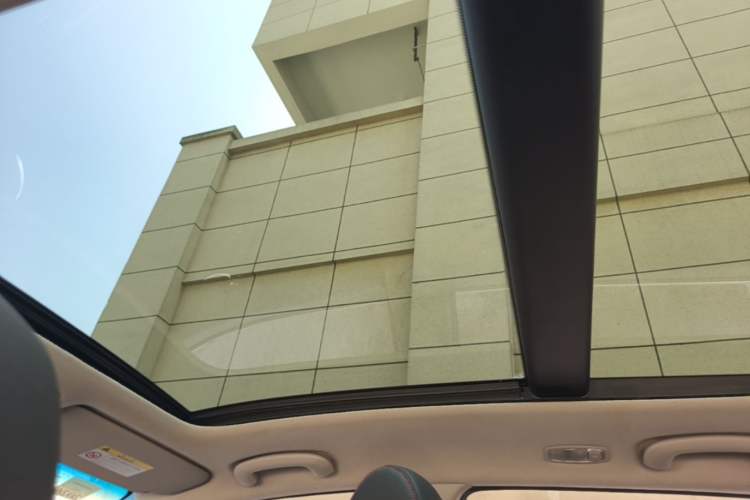 Used Kia KX3 2015 1.6T Automatic Two-Wheel Drive DLX Headliner
