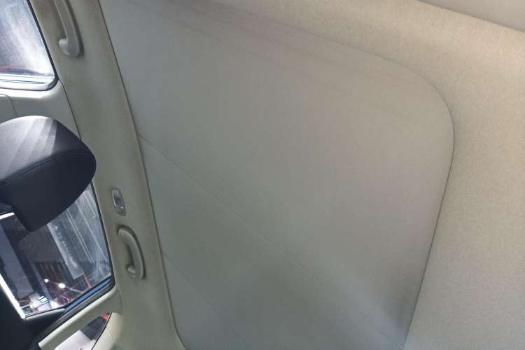 Used Kia KX3 2015 1.6L Automatic Two-Wheel Drive DLX Headliner