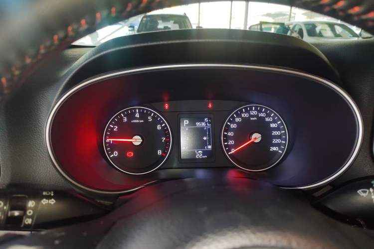Used Kia KX3 2015 1.6T Automatic Two-Wheel Drive DLX Instrument Cluster